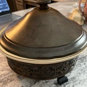 Vintage Pfaltzgraff Serving Dish with Copper Display Base and Lid GUC